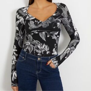 Guess Dianna Velvet Top - Black small / Medium $79